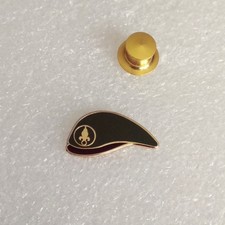Pin lapel pin d'occasion  Lille-