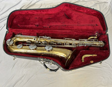 DE COLECCIÓN BUNDY H & A SELMER INC. SAXOFÓN BARÍTONO HECHO POR KEILWERTH + ESTUCHE segunda mano  Embacar hacia Mexico