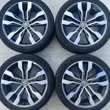 Set genuine tiguan for sale  UK
