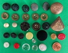 Vecchi bottoni vintage usato Vecchi bottoni vintage usato  Gatteo