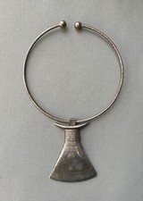 Collier torque vintage d'occasion  Artigues-près-Bordeaux