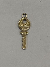 Berloque "YALE KEY" de ouro 9 quilates, século 20 comprar usado  Enviando para Brazil