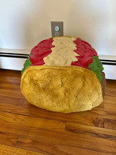 Taco shaped stool d'occasion  Aigrefeuille-d'Aunis