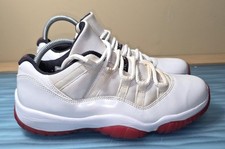 Parte inferior masculina tamanho 8.5 - Jordan 11 retrô baixa cereja 2012 comprar usado Parte inferior masculina tamanho 8.5 - Jordan 11 retrô baixa cereja 2012 comprar usado  Enviando para Brazil