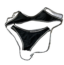 Bikini Blanco y Negro M Punto Látigo Halter Sexy Descarado Corte Alto Traje de Baño Shein  segunda mano  Embacar hacia Argentina