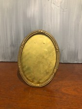 Small brass oval d'occasion  Expédié en Belgium