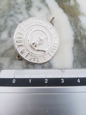 Rare insigne eaux d'occasion Rare insigne eaux d'occasion  Issy-les-Moulineaux