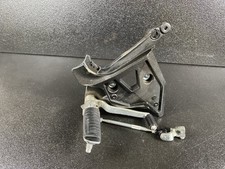 2018 Kawasaki Versys KLE 650 apoio para os pés dianteiro esquerdo peg step comprar usado  Enviando para Brazil