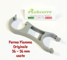 Fermo blocco plastica usato  Matelica