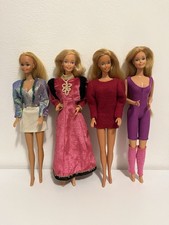Barbie lotto vestiti usato  Sansepolcro