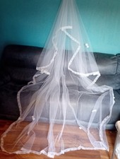 White veil tier for sale  WIRRAL