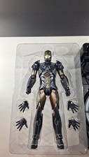 Hot toys marvel d'occasion  Expédié en Belgium