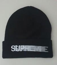 Bonnet noir supreme d'occasion Bonnet noir supreme d'occasion  Expédié en France
