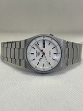 W67 Seiko 5 mostrador branco militar 7S26-3160 dia/data automático W67 comprar usado  Enviando para Brazil