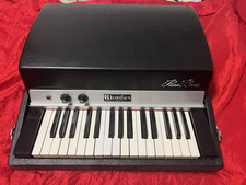 Rhodes piano bass usato  Roma