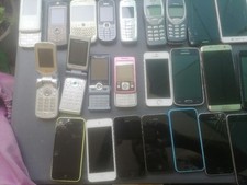 Lot téléphones portables d'occasion  Châlons-en-Champagne