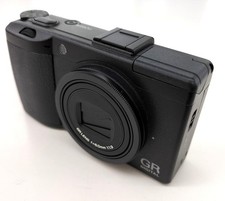 Fotocamera compatta ricoh usato  Spedire a Italy