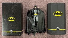Boneco de ação Batman Spinmaster 2020 com capa de pano DC FanDome exclusivo na caixa comprar usado  Enviando para Brazil