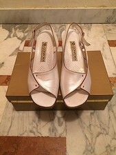 Scarpe spuntate sandali usato  Cosenza