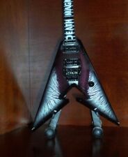 Mini Guitarra Para Metallica Kirk Hammett Death Magnética PRESENTE Exibição Grátis SUPORTE, usado comprar usado Mini Guitarra Para Metallica Kirk Hammett Death Magnética PRESENTE Exibição Grátis SUPORTE, usado comprar usado  Enviando para Brazil