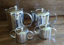 Bel ensemble petit d'occasion Bel ensemble petit d'occasion  France