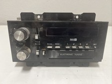 Receptor de ajuste eletrônico Delco GM 16048333 AM FM rádio de carro estéreo fabricante de equipamento original NÃO TESTADO comprar usado  Enviando para Brazil