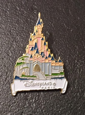 Pin disney château d'occasion  Angers-