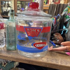 Toms toasted peanuts for sale  Temple