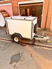 Tickners trailer enclosed for sale  LINCOLN