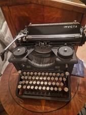 Macchina scrivere antica usato  Trieste