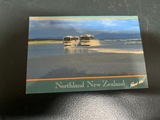(1242) 15-7-2025 - Nova Zelândia (ônibus na praia/mar) com selo DINOSSAURO, usado comprar usado  Enviando para Brazil