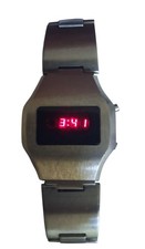 RARO Vintage Novus 1970's LED Caixa Suíça Relógio de Pulso Aço Inoxidável (Funciona) comprar usado  Enviando para Brazil