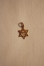 Petit pendentif étoile d'occasion  Marseille VI