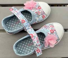 Walkright girls shoes for sale  CAMBRIDGE