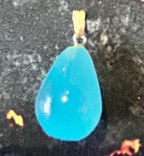 Joli pendentif goutte d'occasion  Laventie