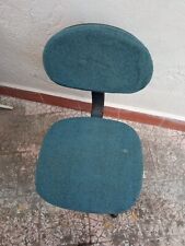 Sedia stoffa verde usato  Ragalna