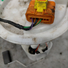 Pompa carburante trasduttore usato  Italia