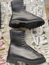 Anfibi marroni usato Anfibi marroni usato  Viticuso