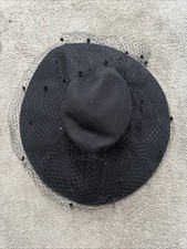 Black formal fascinator for sale Black formal fascinator for sale  LONDON