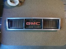 1983 83 84 85 86 87 88 89 90 1990 GMC S15 Jimmy OEM emblema grade cromada, usado comprar usado  Enviando para Brazil