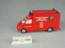 Siku 1/55 2020 RTW Mercedes Benz Sprinter 312D Sapeurs Pompiers Ambulance 131137, usado comprar usado  Enviando para Brazil
