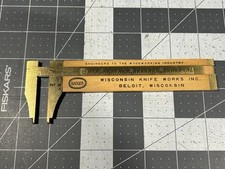 Vintage Stanley 136 1/2 Caixa de Madeira e Pinça de Latão, Faca “Bagsger” Wisconsin Funciona comprar usado  Enviando para Brazil