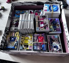 Bundle football cards for sale  READING