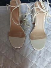 Pretty little thing for sale  SALFORD
