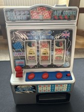 Lucky slot machine for sale  SALTBURN-BY-THE-SEA