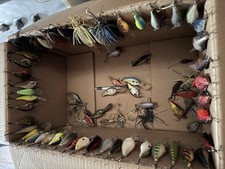 Ton used crankbaits for sale  Nettleton