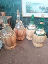 Antiche fiasche vino usato  Villa Santina