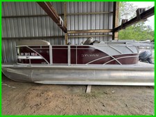 2022 sylvan 8520 for sale  Meredith