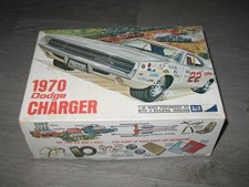 RARO!  KIT DE CARRO MODELO R/T CARREGADOR DODGE EDIÇÃO ORIGINAL MPC 1970 CAIXA NÃO EMBUTIDA comprar usado RARO!  KIT DE CARRO MODELO R/T CARREGADOR DODGE EDIÇÃO ORIGINAL MPC 1970 CAIXA NÃO EMBUTIDA comprar usado  Enviando para Brazil
