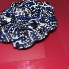 Broche camelia chanel d'occasion  Thourotte